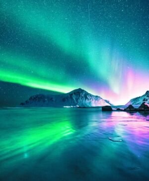 Islandia con Auroras Boreales